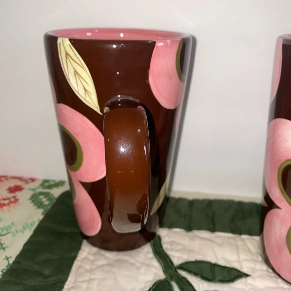 Gates Ware by Laurie Gates set of 2 mugs‎ brown & pink large